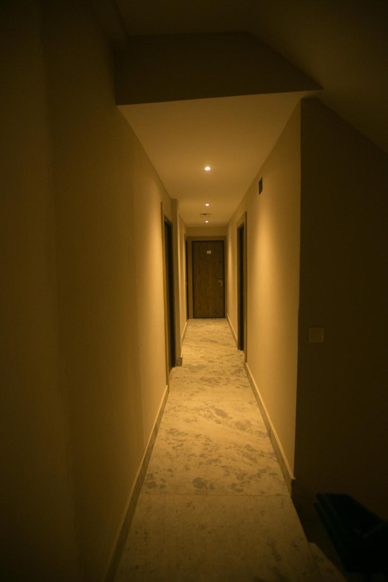 Divya Boutique Inn กาฐมาณฑุ ภายนอก รูปภาพ