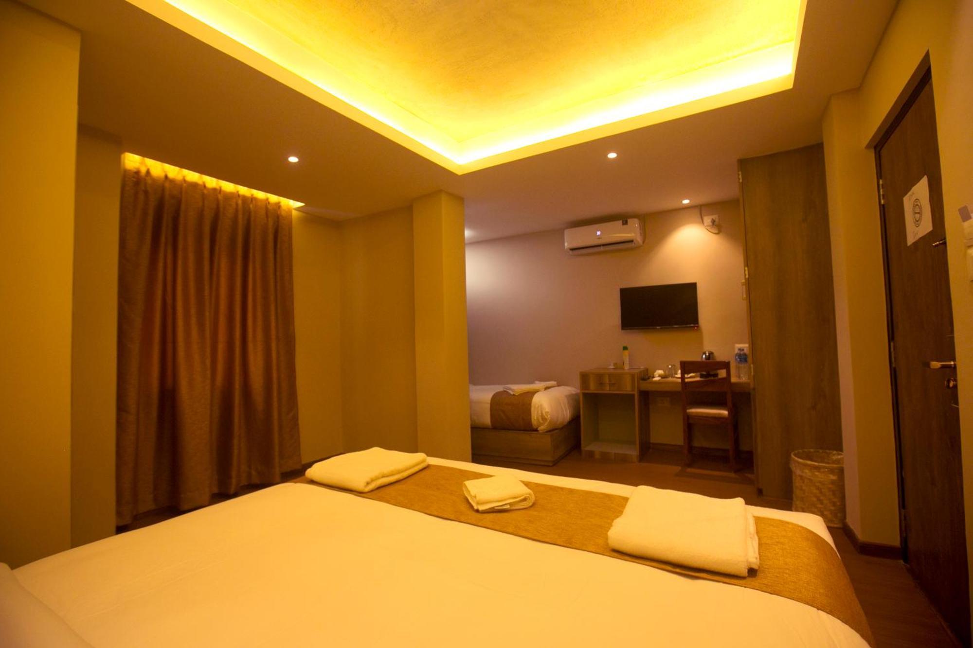 Divya Boutique Inn กาฐมาณฑุ ภายนอก รูปภาพ