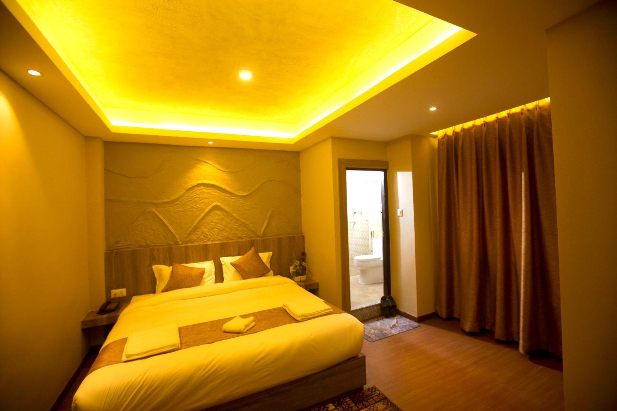 Divya Boutique Inn กาฐมาณฑุ ภายนอก รูปภาพ