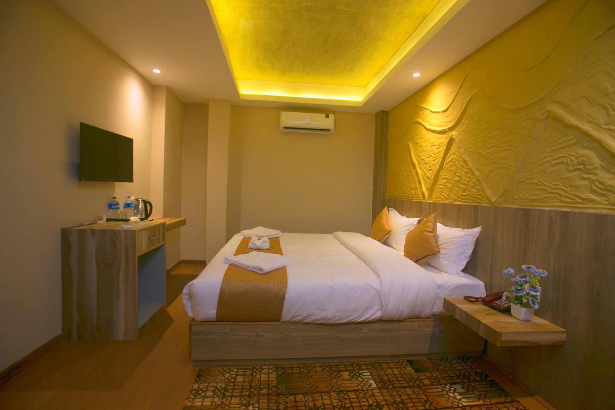 Divya Boutique Inn กาฐมาณฑุ ภายนอก รูปภาพ