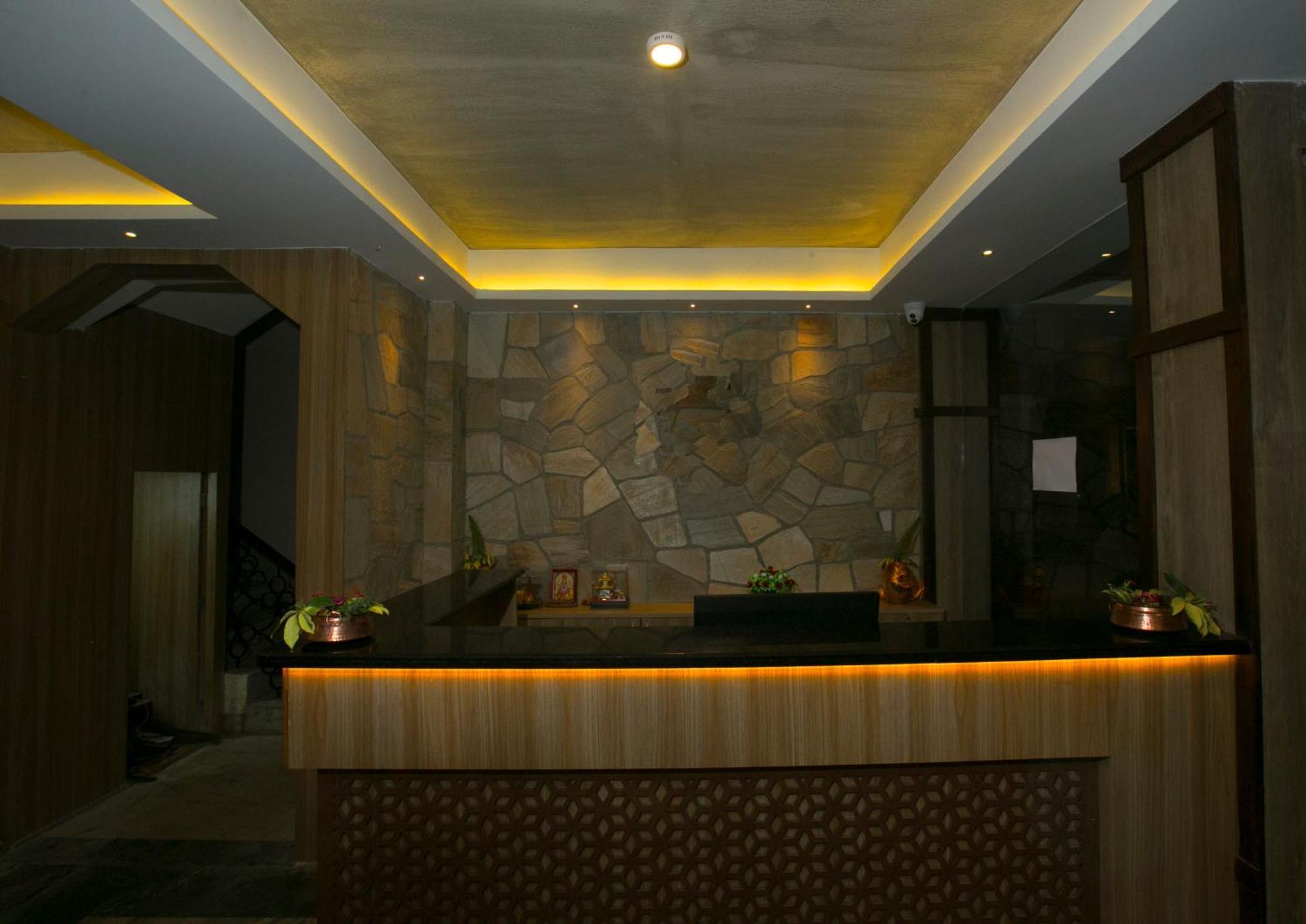Divya Boutique Inn กาฐมาณฑุ ภายนอก รูปภาพ