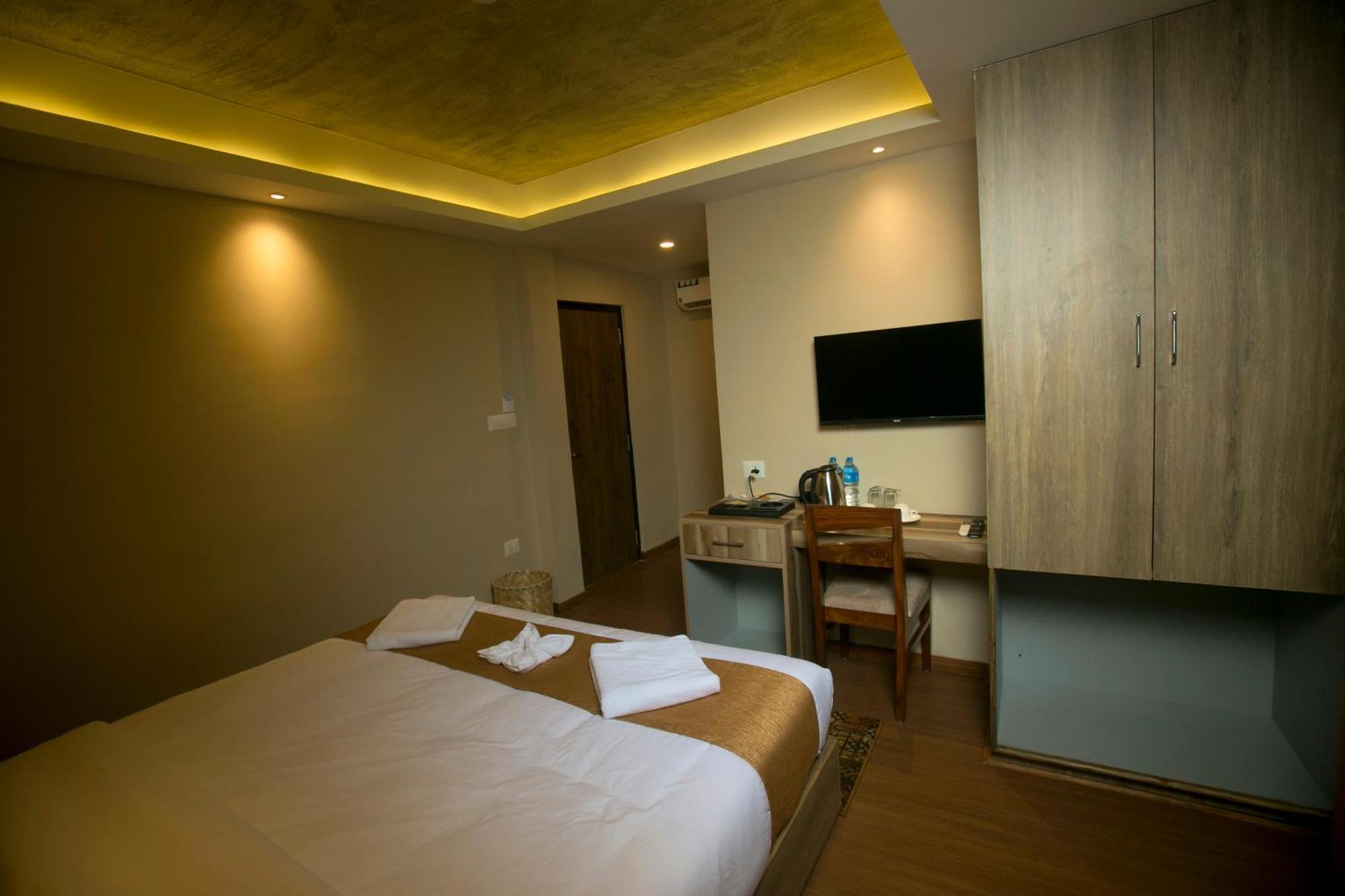 Divya Boutique Inn กาฐมาณฑุ ภายนอก รูปภาพ