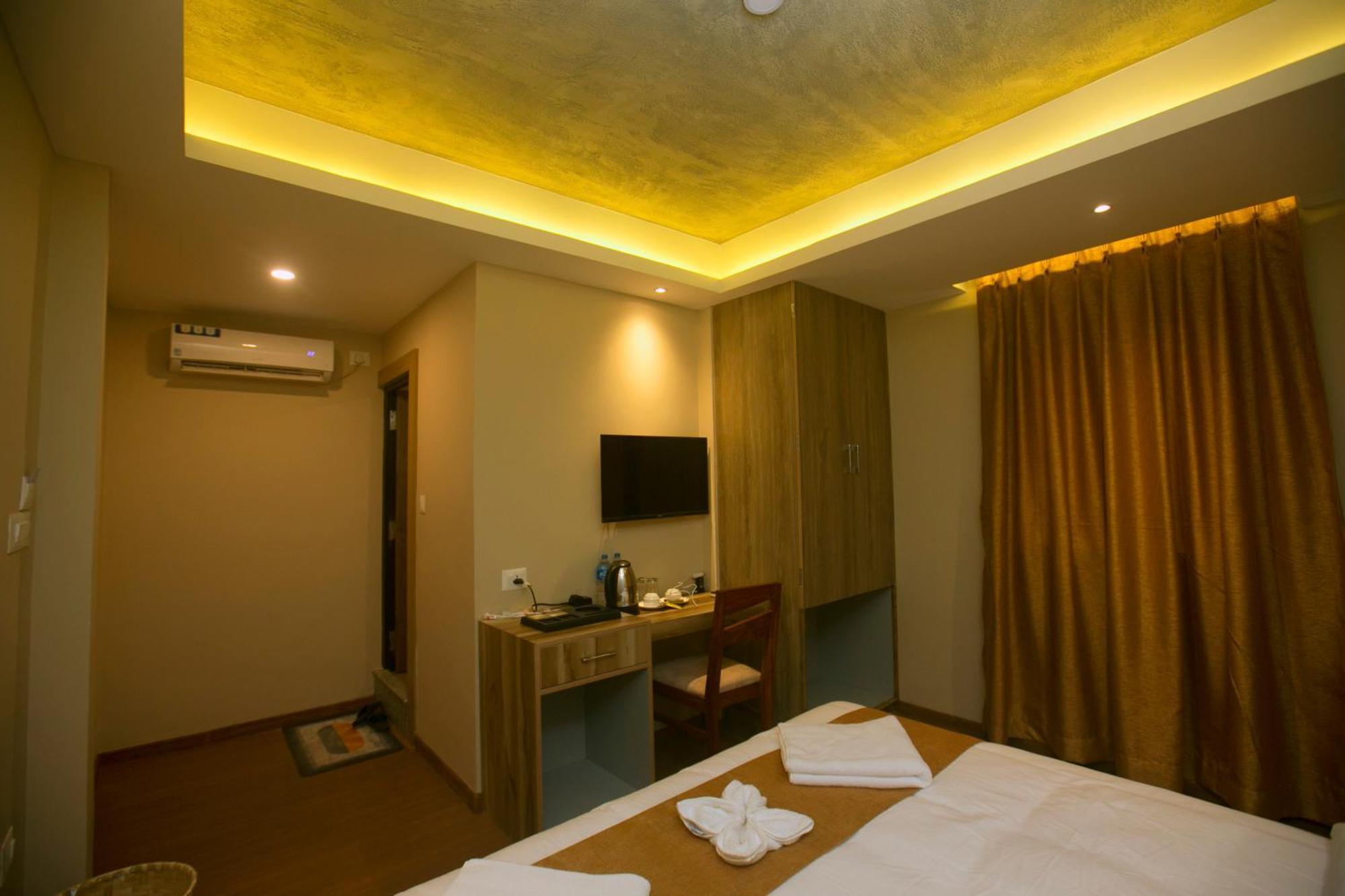 Divya Boutique Inn กาฐมาณฑุ ภายนอก รูปภาพ