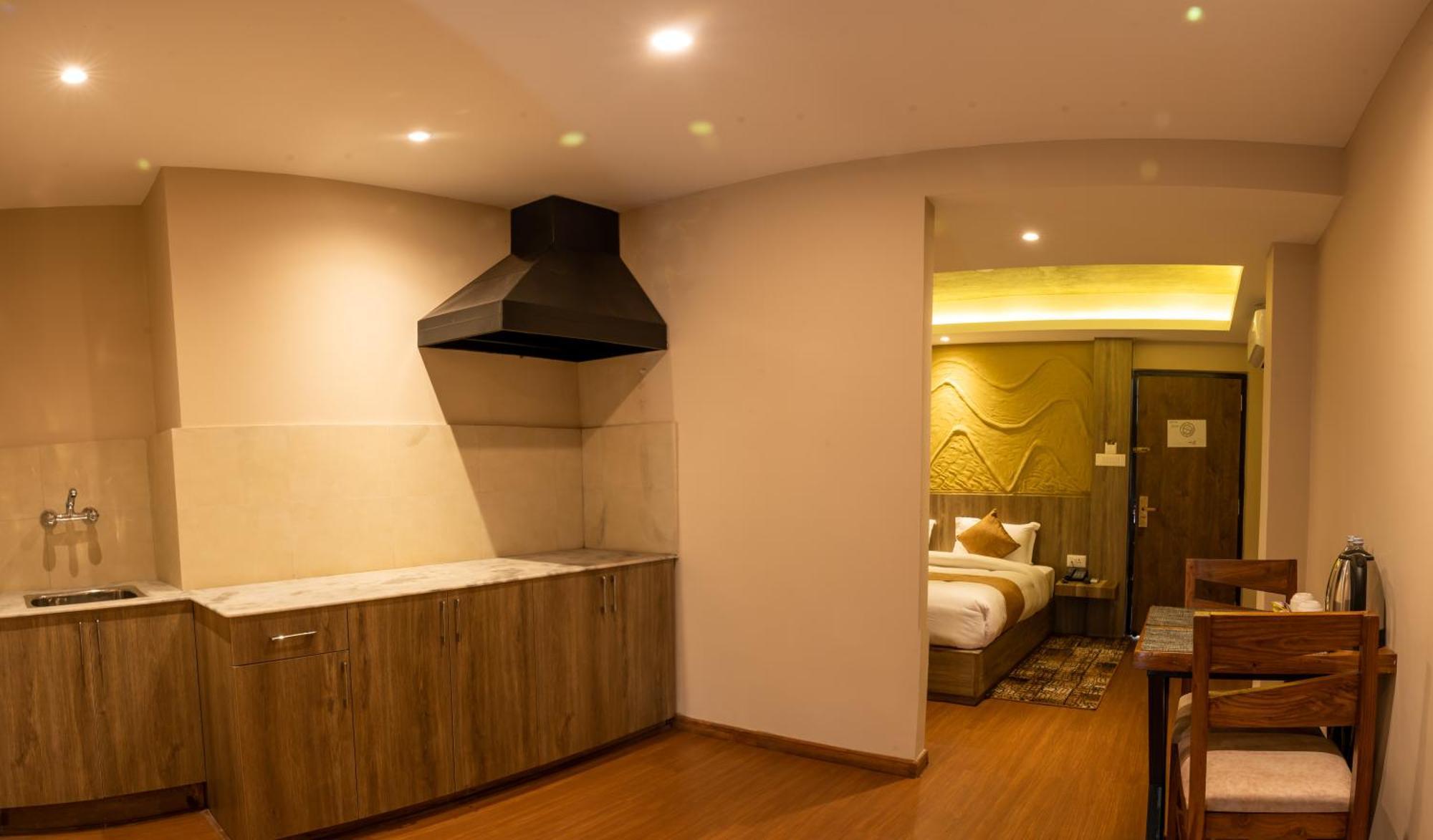 Divya Boutique Inn กาฐมาณฑุ ภายนอก รูปภาพ