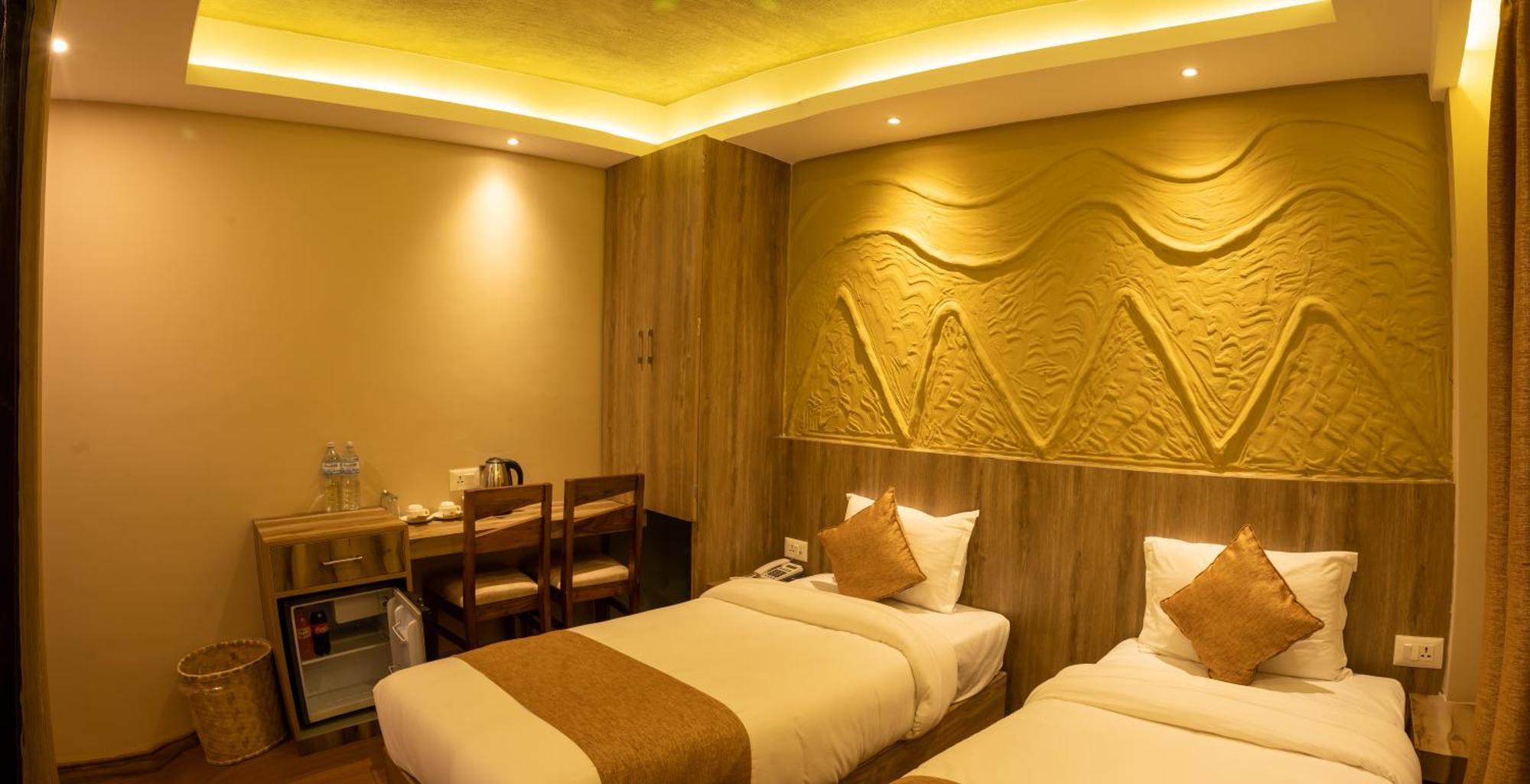 Divya Boutique Inn กาฐมาณฑุ ภายนอก รูปภาพ