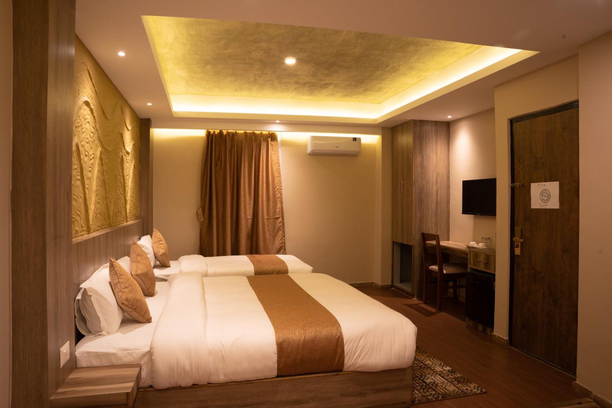 Divya Boutique Inn กาฐมาณฑุ ภายนอก รูปภาพ