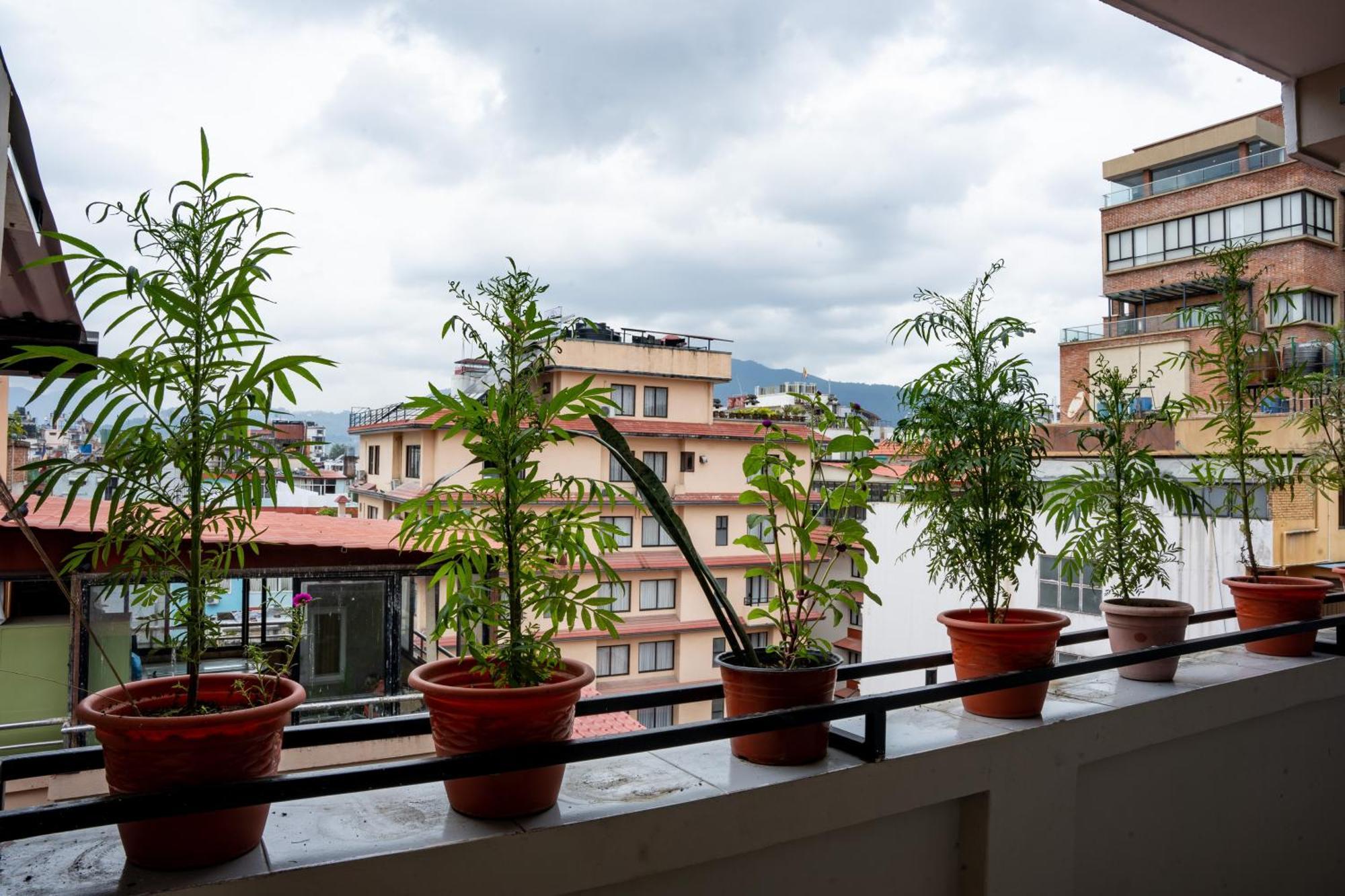 Divya Boutique Inn กาฐมาณฑุ ภายนอก รูปภาพ